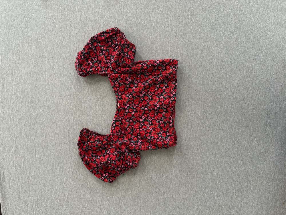 Mele & Pere Red Floral Puff Sleeve Smocked Crop Top Size M